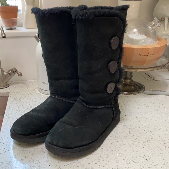 UGG | boots - Picture 1 of 5